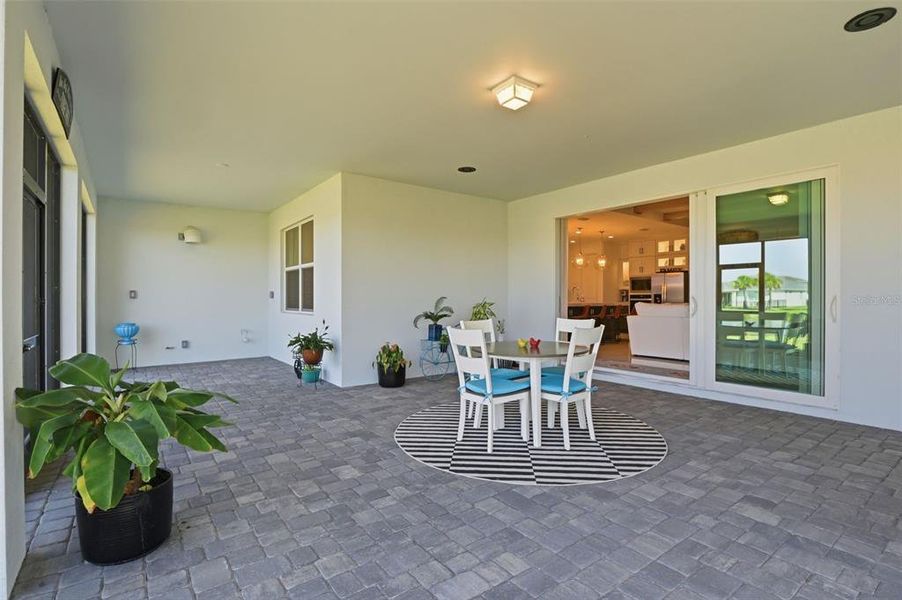 Exterior details and patio area of a home in , Punta Gorda (Image 4).