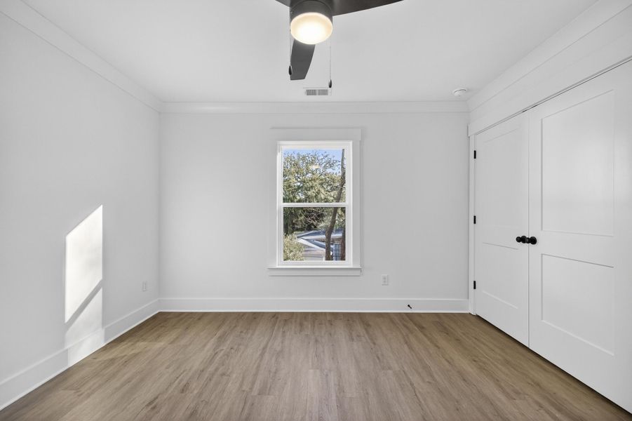 Spacious, unfurnished interior of a new home in , Charleston (Image 25).