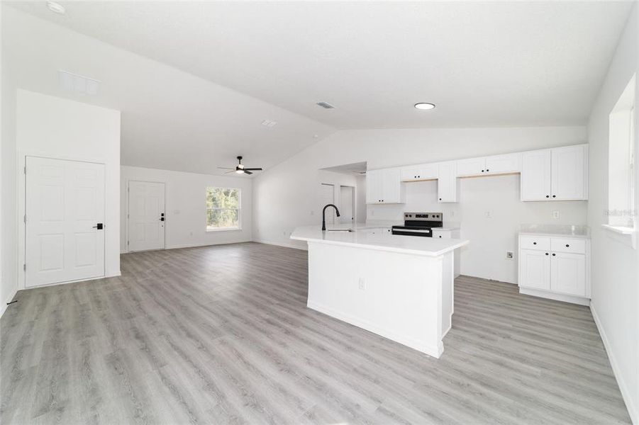 Image 33 of a home in . Image 33 of a home in .