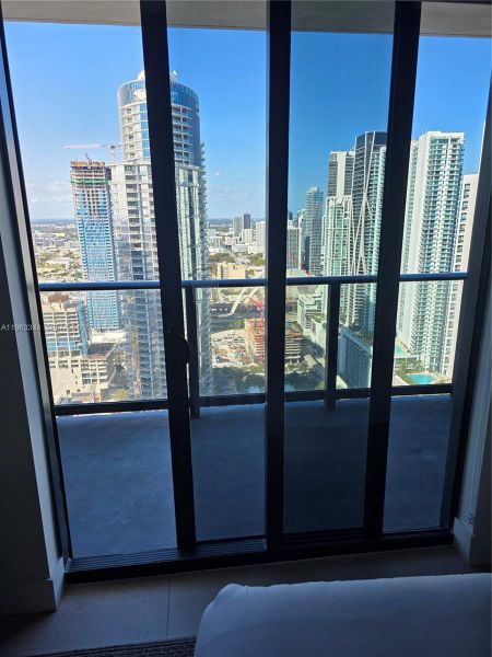 Condo located in Miami, FL showcasing its design and architecture (Image 11). Condo located in Miami, FL showcasing its design and architecture (Image 11).