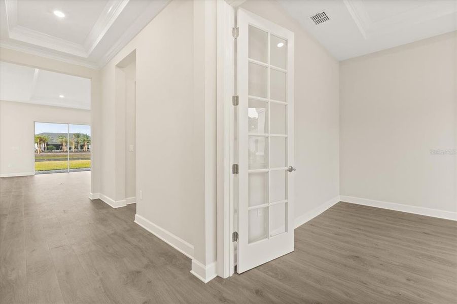 Spacious, unfurnished interior of a new home in , St. Cloud (Image 30).