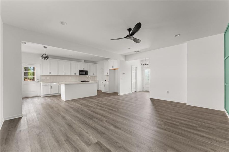 Image 36 of a home in .