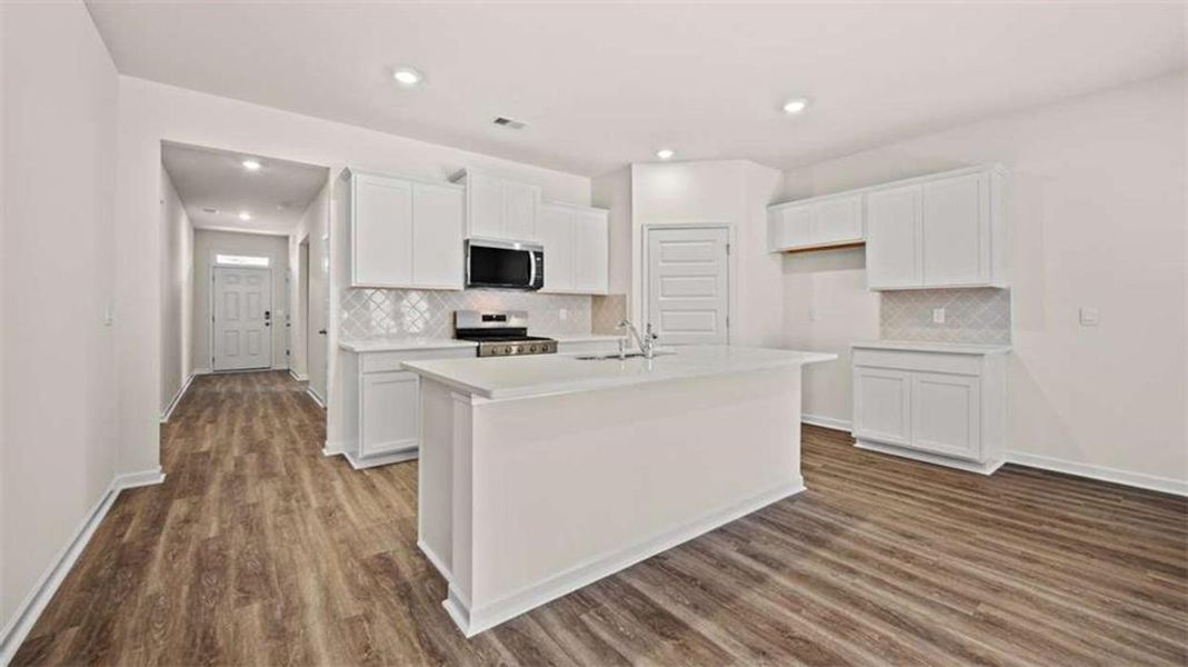 Furnished interior view inside a new home in Poplar Preserve, Newnan (Image 5).