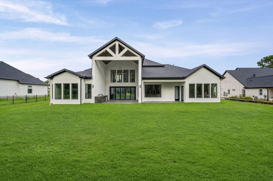 NICE SIZE YARD .BIG ENOUGH FOR NICE  A POOL .