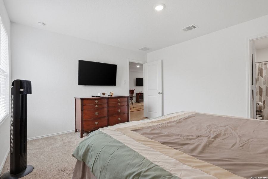 Furnished interior view inside a new home in Crescent Hills, San Antonio (Image 18). Furnished interior view inside a new home in Crescent Hills, San Antonio (Image 18).