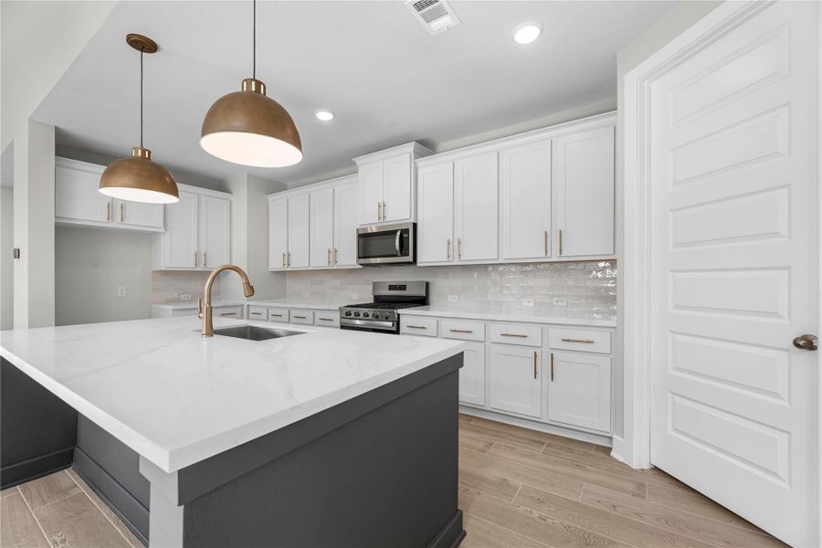 Representative image. Features, specifications, selections and colors may vary.