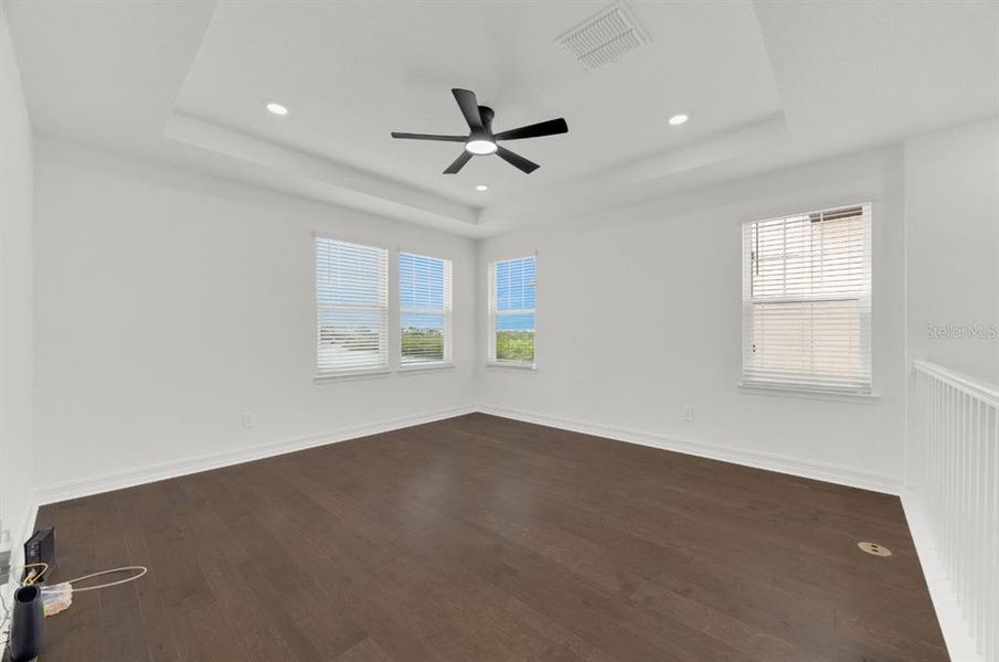 Spacious, unfurnished interior of a new home in SouthShore Yacht Club, Ruskin (Image 34). Spacious, unfurnished interior of a new home in SouthShore Yacht Club, Ruskin (Image 34).
