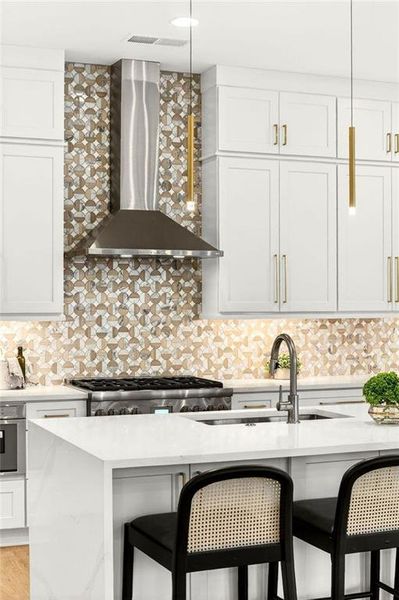 Furnished interior view inside a new home in , Atlanta (Image 43).