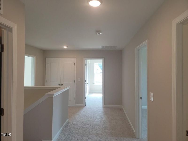 Spacious, unfurnished interior of a new home in Tobacco Road, Angier (Image 78). Spacious, unfurnished interior of a new home in Tobacco Road, Angier (Image 78).