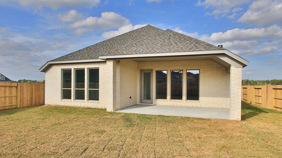 Exterior details and patio area of a home in Escondido 50', Magnolia (Image 3).