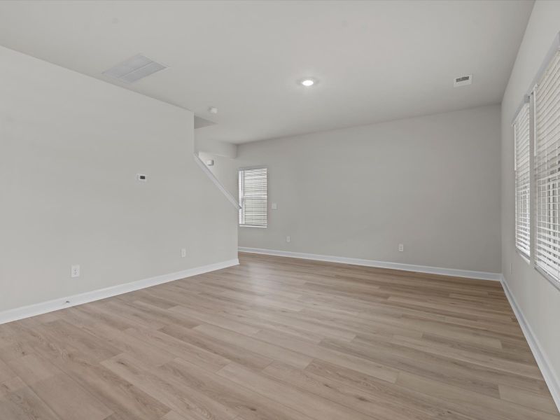 Spacious, unfurnished interior of a new home in Cedar Shoals – Heritage Collection, Piedmont (Image 12).