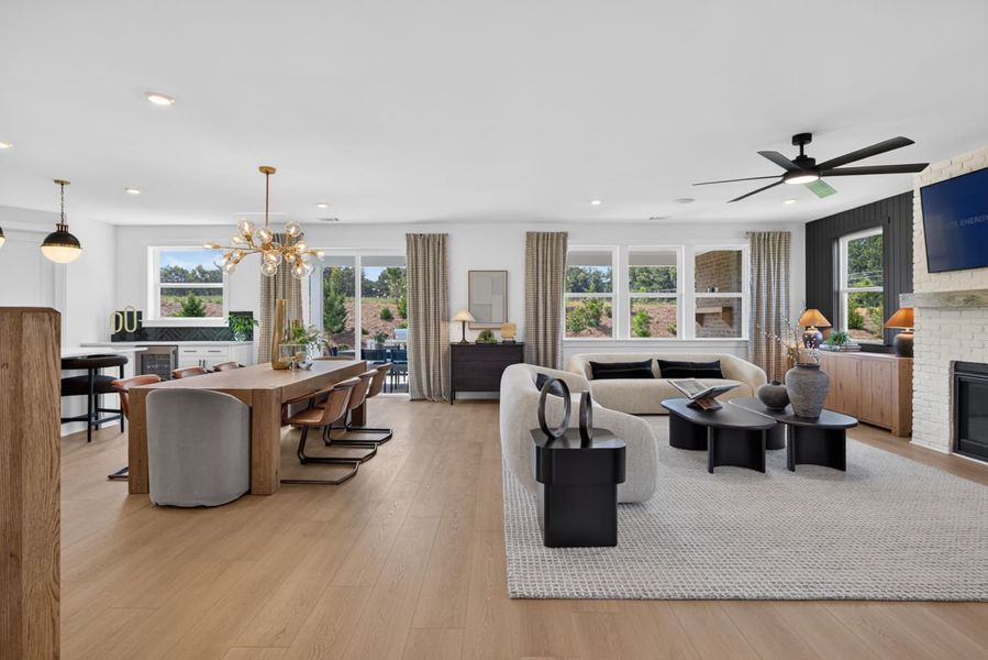 Representative furnished interior of a home built from the Oakhurst by Pulte Homes in Everhour, Newnan (Image 7).