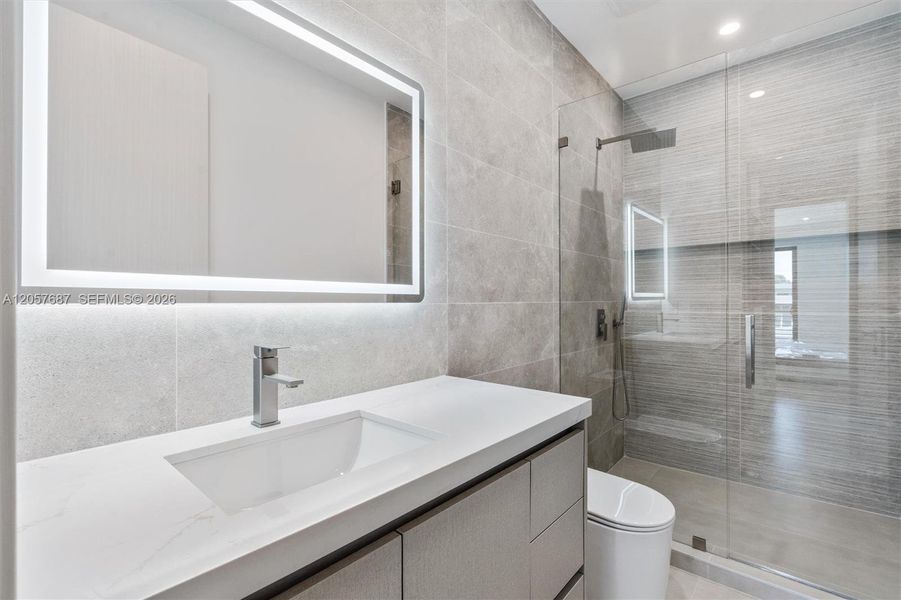 Furnished interior view inside a new home in , Fort Lauderdale (Image 23).