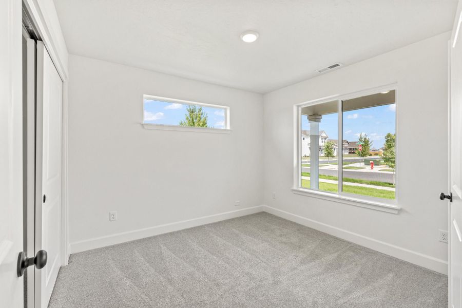 Spacious, unfurnished interior of a new home in Willowbrook, Madras (Image 19). Spacious, unfurnished interior of a new home in Willowbrook, Madras (Image 19).