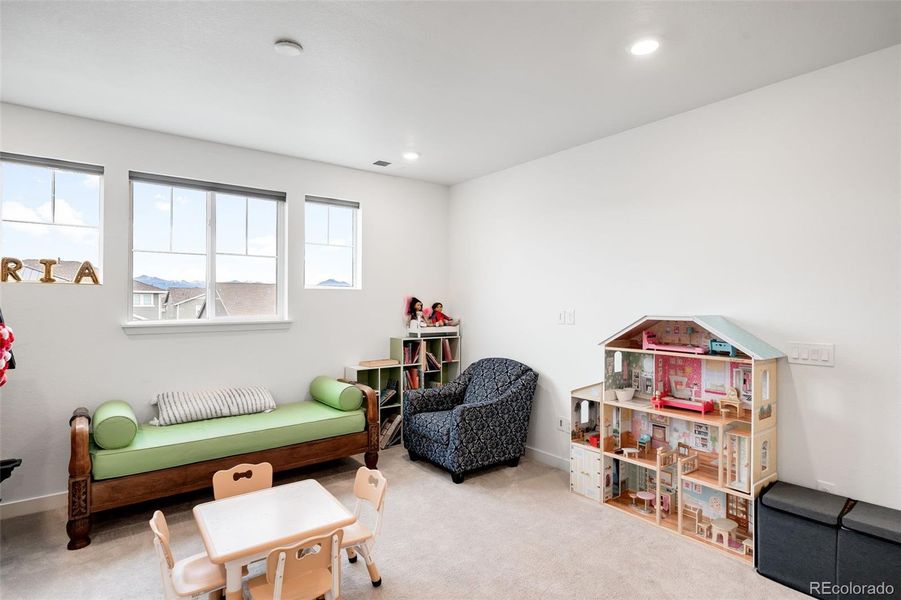 Furnished interior view inside a new home in , Erie (Image 43).