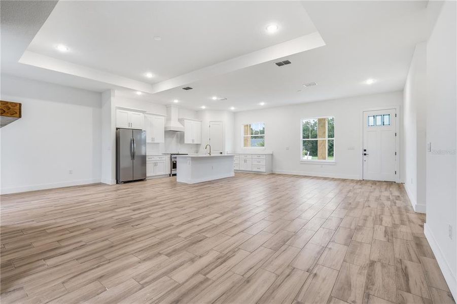 Spacious, unfurnished interior of a new home in , Dunnellon (Image 18). Spacious, unfurnished interior of a new home in , Dunnellon (Image 18).