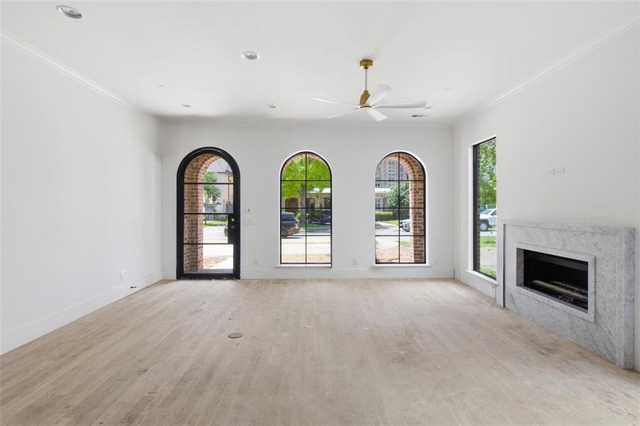 Spacious, unfurnished interior of a new home in , University Park (Image 11).