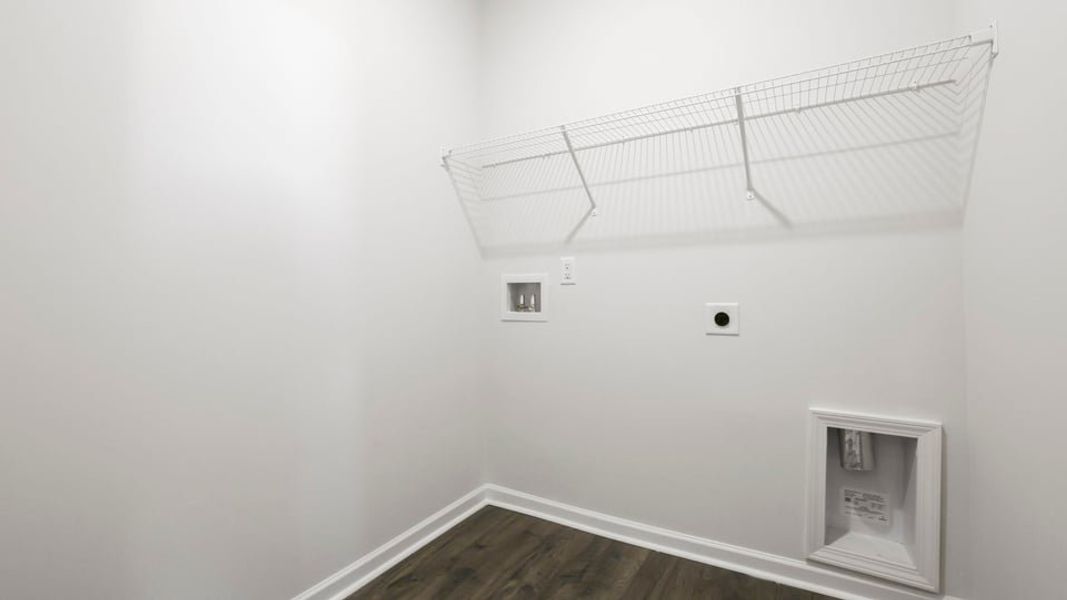 Spacious, unfurnished interior of a new home in Baxter Village, Boiling Springs (Image 40).