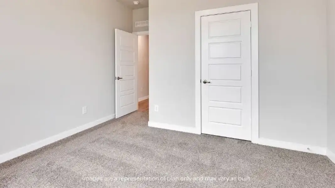Spacious, unfurnished interior of a new home in Homestead at Parks Bell Ranch, Odessa (Image 20).