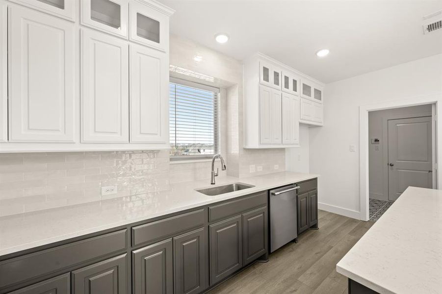 408 McKinley- Kitchen-4