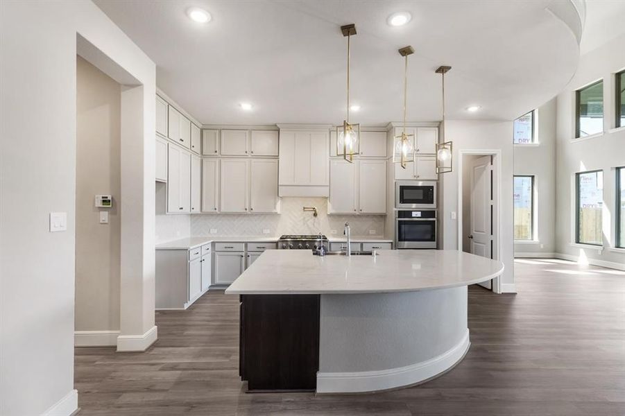 Image 11 of a home in Candela 60'.