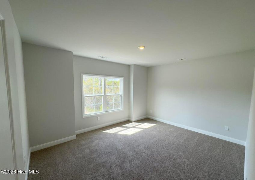 Spacious, unfurnished interior of a new home in River Village Square in River Landing, Wallace (Image 10).