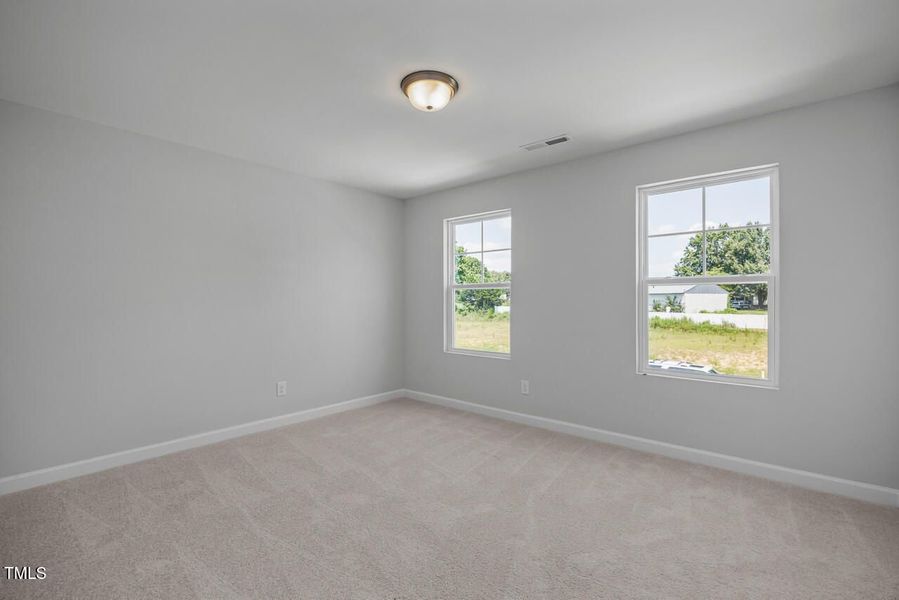 Spacious, unfurnished interior of a new home in Gregory Village, Lillington (Image 31).