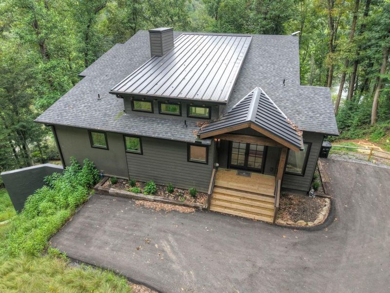 Front exterior of a new home in , Blue Ridge, GA, highlighting curb appeal (Image 21). Front exterior of a new home in , Blue Ridge, GA, highlighting curb appeal (Image 21).