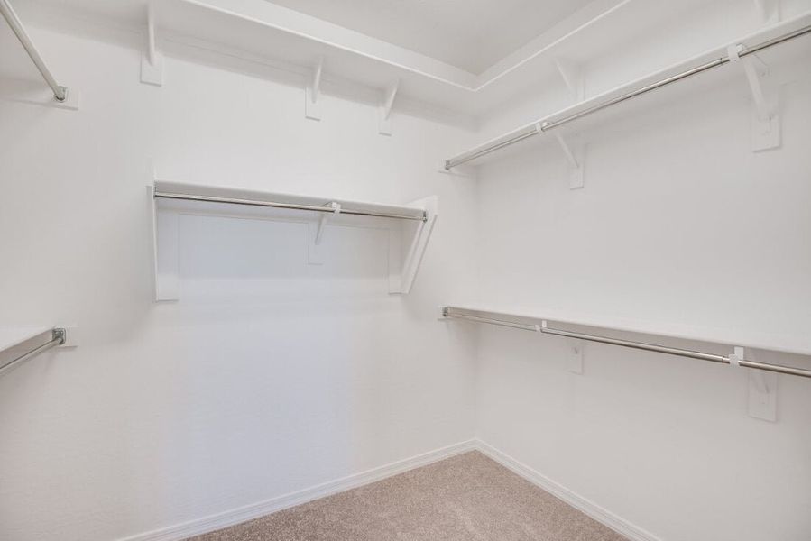 Spacious, unfurnished interior of a new home in Artisan at Asante, Surprise (Image 16).