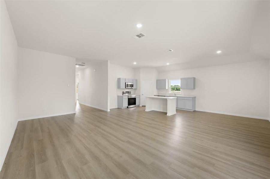 1601 Anabelle- Living Room-3