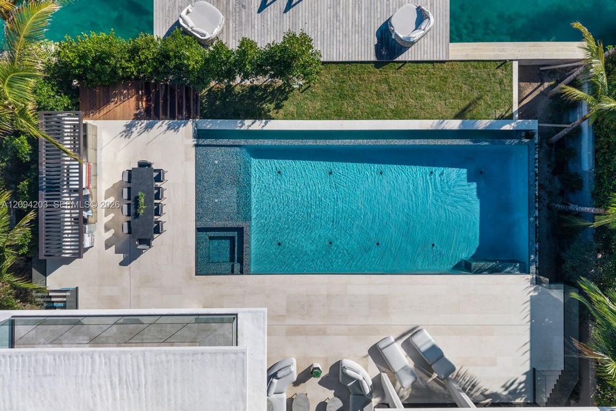 Community amenities in , Miami Beach (Image 54).