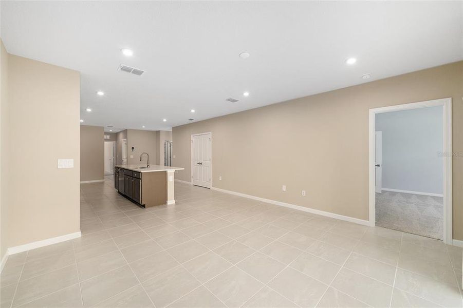 Spacious, unfurnished interior of a new home in , Lady Lake (Image 26). Spacious, unfurnished interior of a new home in , Lady Lake (Image 26).