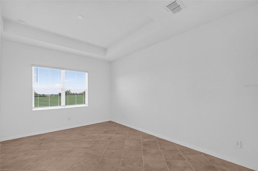 Spacious, unfurnished interior of a new home in Wellen Park Golf & Country Club, Venice (Image 14).