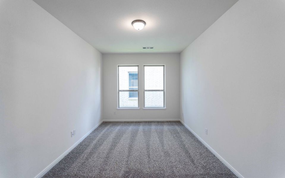 Spacious, unfurnished interior of a new home in La Terra, Celina (Image 35).