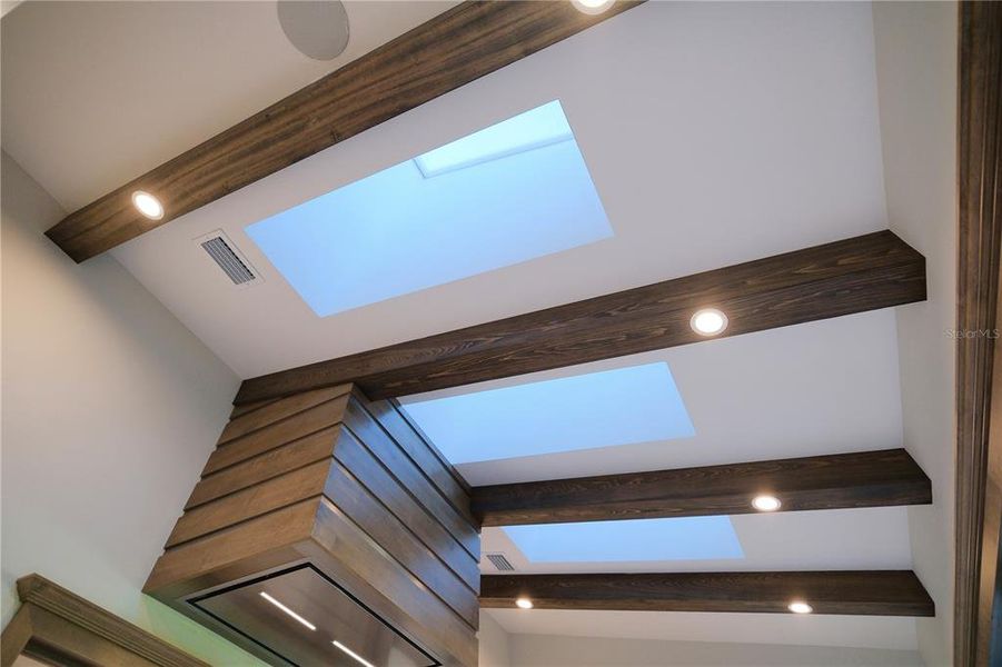 Image 70 of a home in .