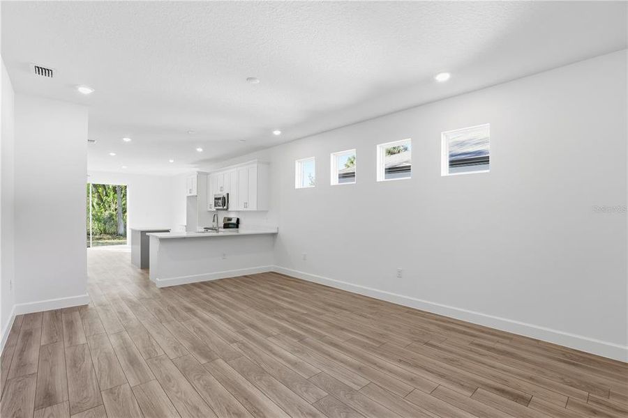 Spacious, unfurnished interior of a new home in , Sanford (Image 12).