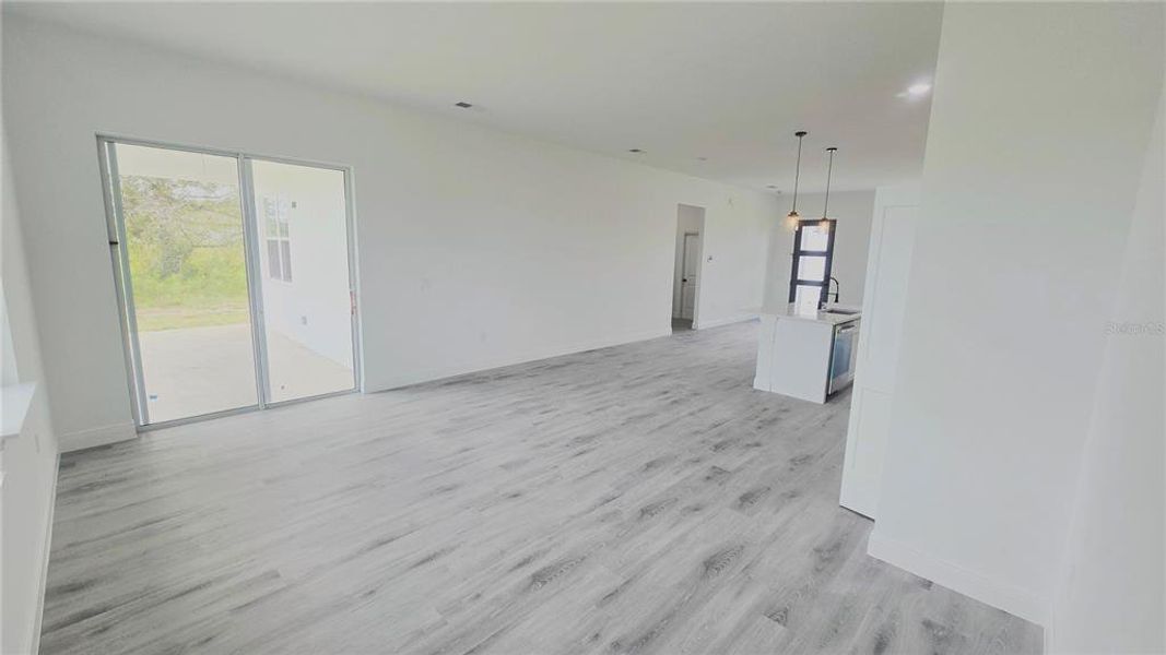 Spacious, unfurnished interior of a new home in , Ocala (Image 34).
