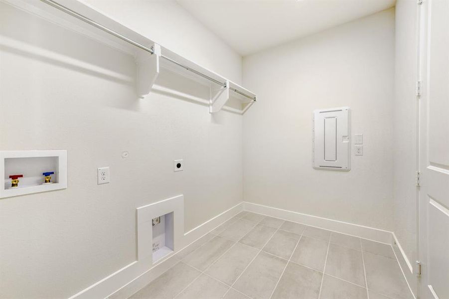 Spacious, unfurnished interior of a new home in Wellington, Fort Worth (Image 26). Spacious, unfurnished interior of a new home in Wellington, Fort Worth (Image 26).