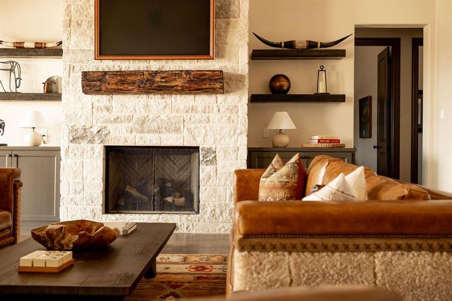 Furnished interior view inside a new home in Santana Ridge, Weatherford (Image 17). Furnished interior view inside a new home in Santana Ridge, Weatherford (Image 17).