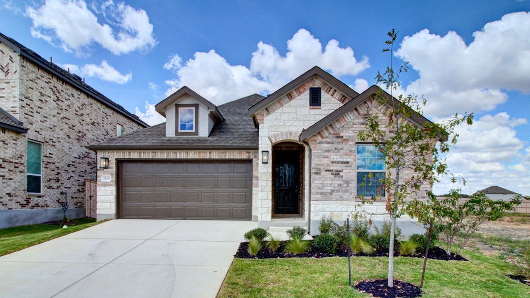 Furnished interior view inside a new home in Sunflower Ridge, New Braunfels (Image 3). Furnished interior view inside a new home in Sunflower Ridge, New Braunfels (Image 3).