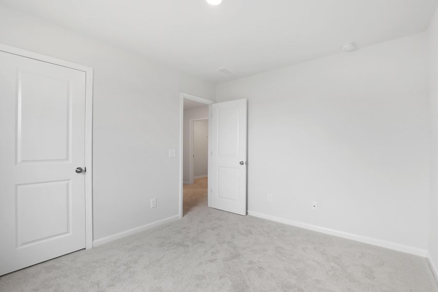 Spacious, unfurnished interior of a new home in , Summerville (Image 22).