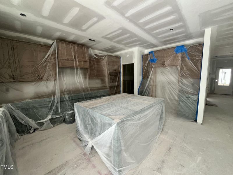 32EC7D2E-0F80-4B36-9C32-1020A2032339