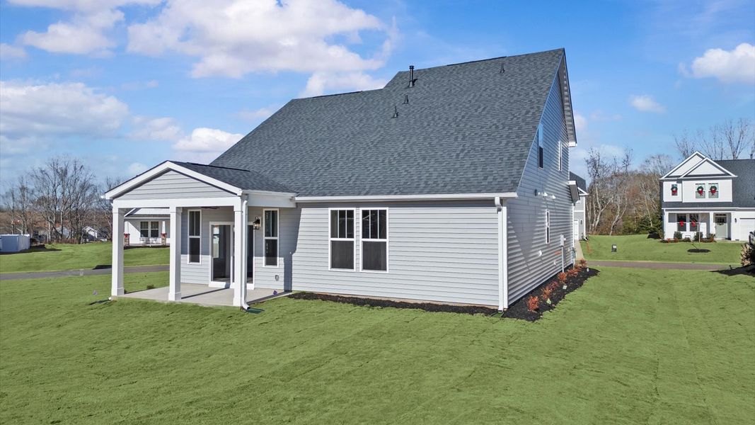 Exterior details and patio area of a home in Woodglen, Piedmont (Image 21).