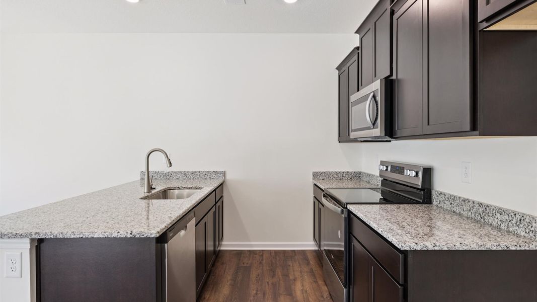 Furnished interior view inside a new home in Cherokee Crossing, Kodak (Image 5).