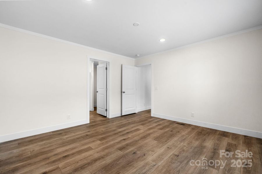 Spacious, unfurnished interior of a new home in , Statesville (Image 13).