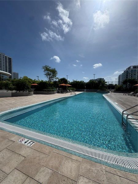 Community amenities in Aria Reserve, Miami (Image 14).
