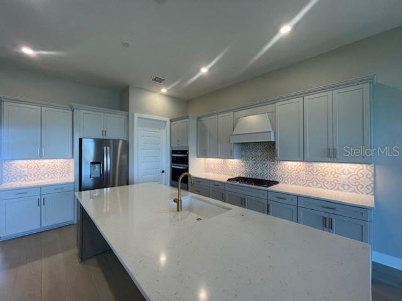 Furnished interior view inside a new home in Del Webb Catalina, Lakewood Ranch (Image 12).