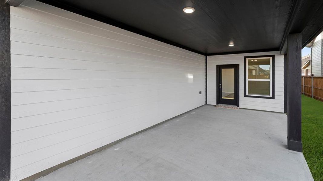 25. 1114 Falls Rush - Patio