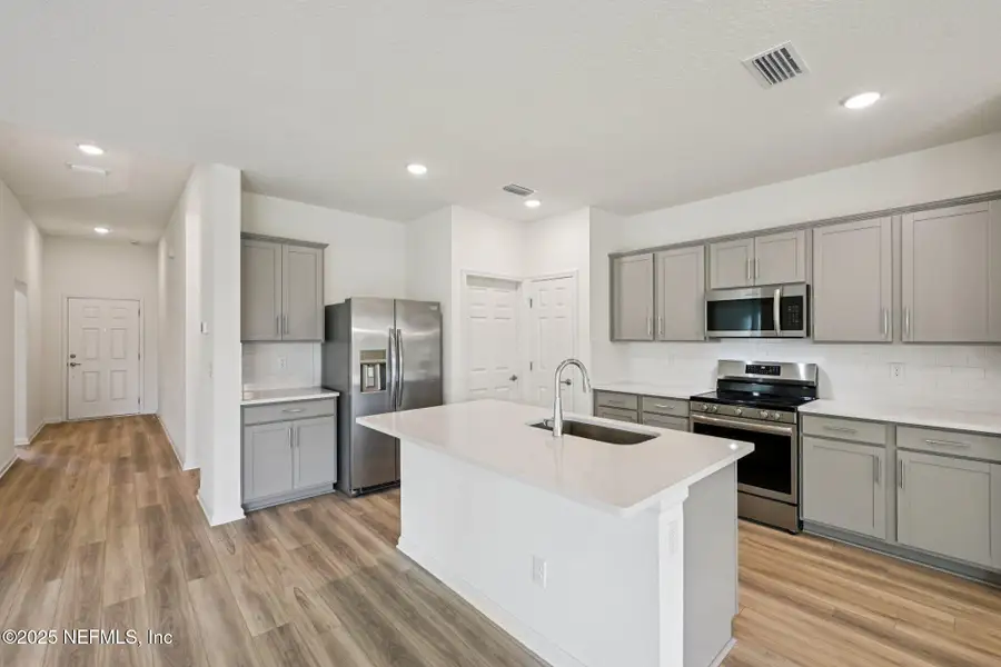 Furnished interior view inside a new home in Panther Creek, Jacksonville (Image 5).