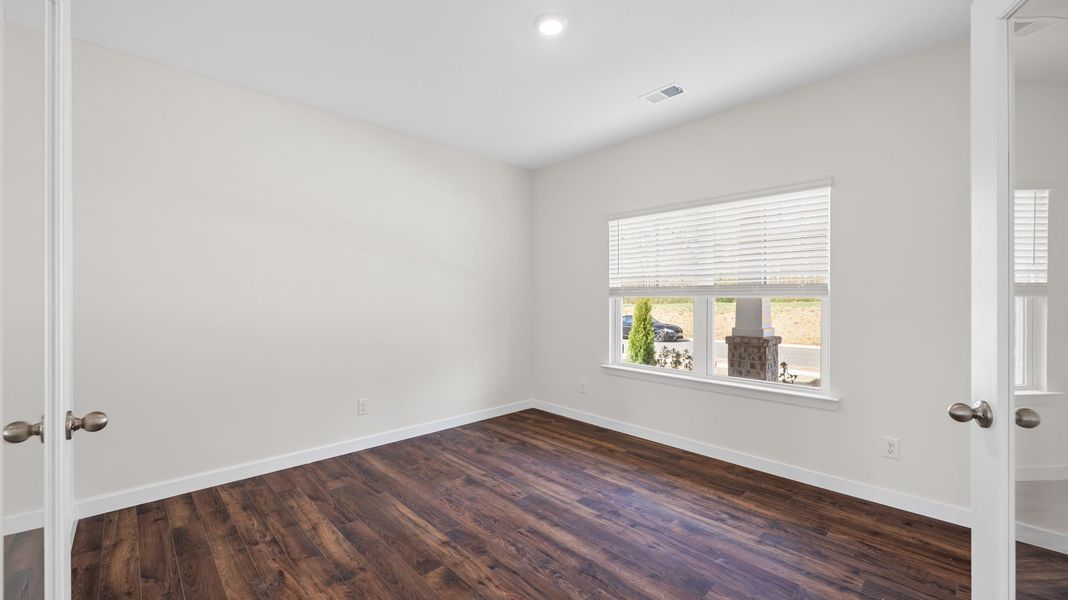 Spacious, unfurnished interior of a new home in Prairie Pass, Apison (Image 13).